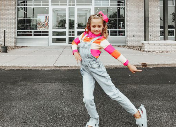 Станьте законодателем моды с самой милой и модной акулой на рынке.