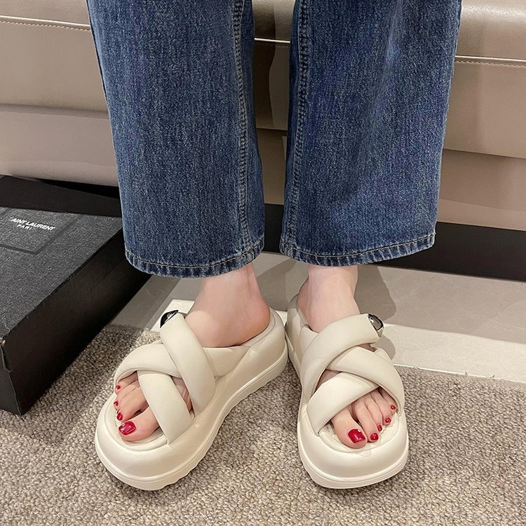 Летние новые стильные женские тапочки, уличные пляжные сандалии на толстой подошве с перекрестной подошвой, повседневная женская обувь на платформе