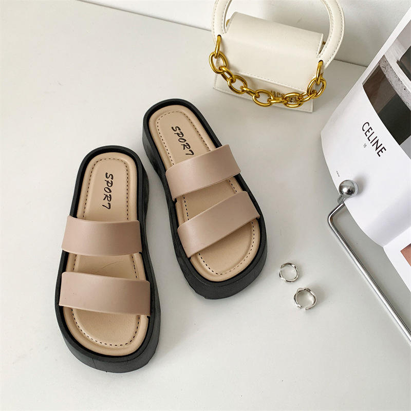 Новые женские шлепанцы на толстой платформе, летние пляжные сандалии из ЭВА на мягкой подошве, удобная уличная женская обувь для отдыха