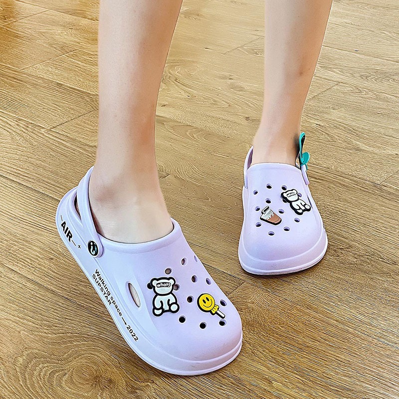 Новые детские сабо с милыми героями мультфильмов, детские шлепанцы, летние пляжные тапочки, сандалии с отверстиями в виде пещеры, детская садовая обувь