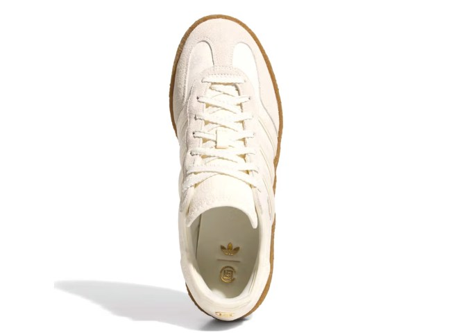 Новейшее видение Edison Chen и Clot для Adidas Gazelle: Crepe Soles One из двух цветовых путей использует фирменный шелковый рисунок Clot.