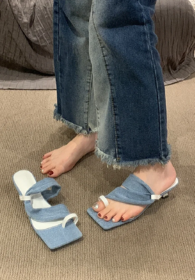 летние тапочки модная женская обувь женская уличная пляжная обувь в помещении повседневная красивая милая обувь сандалии горячая распродажа плоские тапочки летние пляжные горки обувь тапочки повседневные сандалии для женщин и женщин