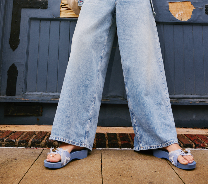 Scholl's Shoes отмечает 100-летний юбилей сотрудничеством со свободными людьми